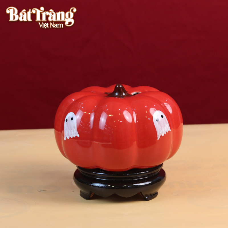 tuong-trang-tri-qua-bi-mau-do-2