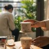 Bình minh nhẹ nhàng chiếu qua cửa sổ căn hộ Việ...
