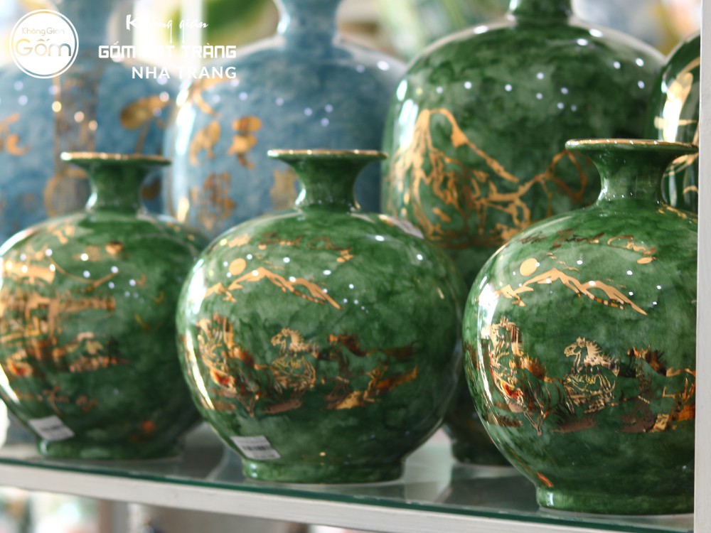 Gốm sứ B&aacute;t Tr&agrave;ng ch&iacute;nh h&atilde;ng