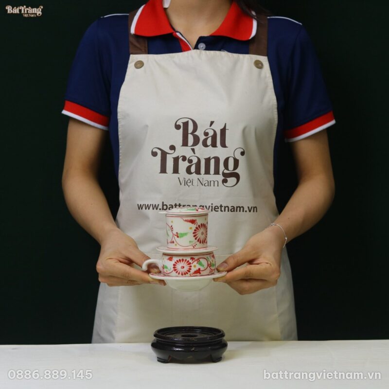 Phin Cà Phê Gốm Sứ Bát Tràng Vẽ Tay Họa Tiết Hoa Cúc Đỏ - Chi tiết 1