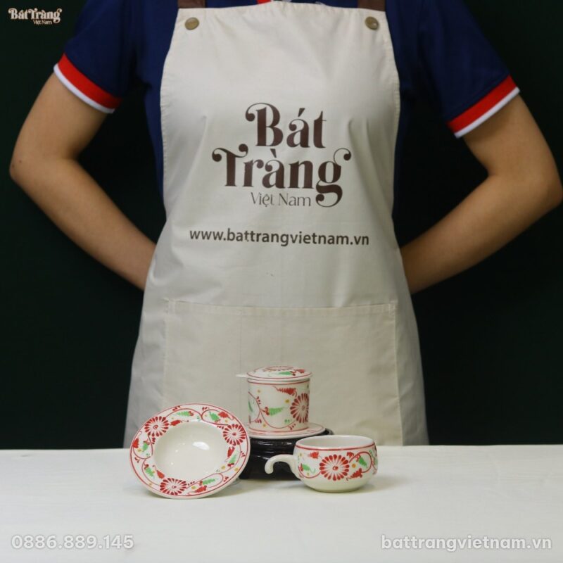 Phin Cà Phê Gốm Sứ Bát Tràng Vẽ Tay Họa Tiết Hoa Cúc Đỏ - Chi tiết 3
