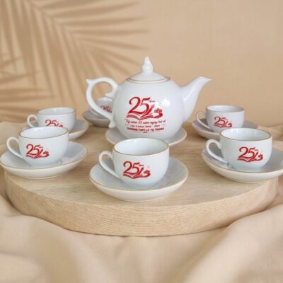 Bộ ấm chén quà tặng in logo sứ trắng dáng chóp lửa BT-QT100 - Ảnh đại diện