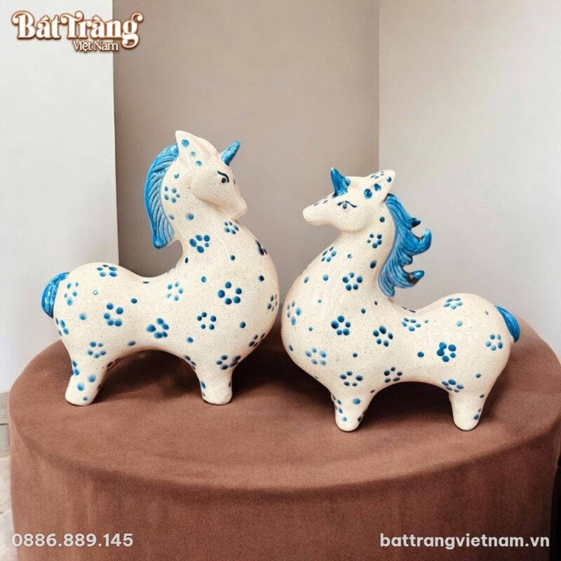 Tượng Ngựa Gốm Sứ Bát Tràng Dáng Thấp Trang Trí - Chi tiết 3