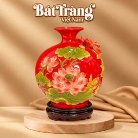 Bình hút lộc men màu đỏ hoa sen đắp nổi Bát Tràng BT-BHL130